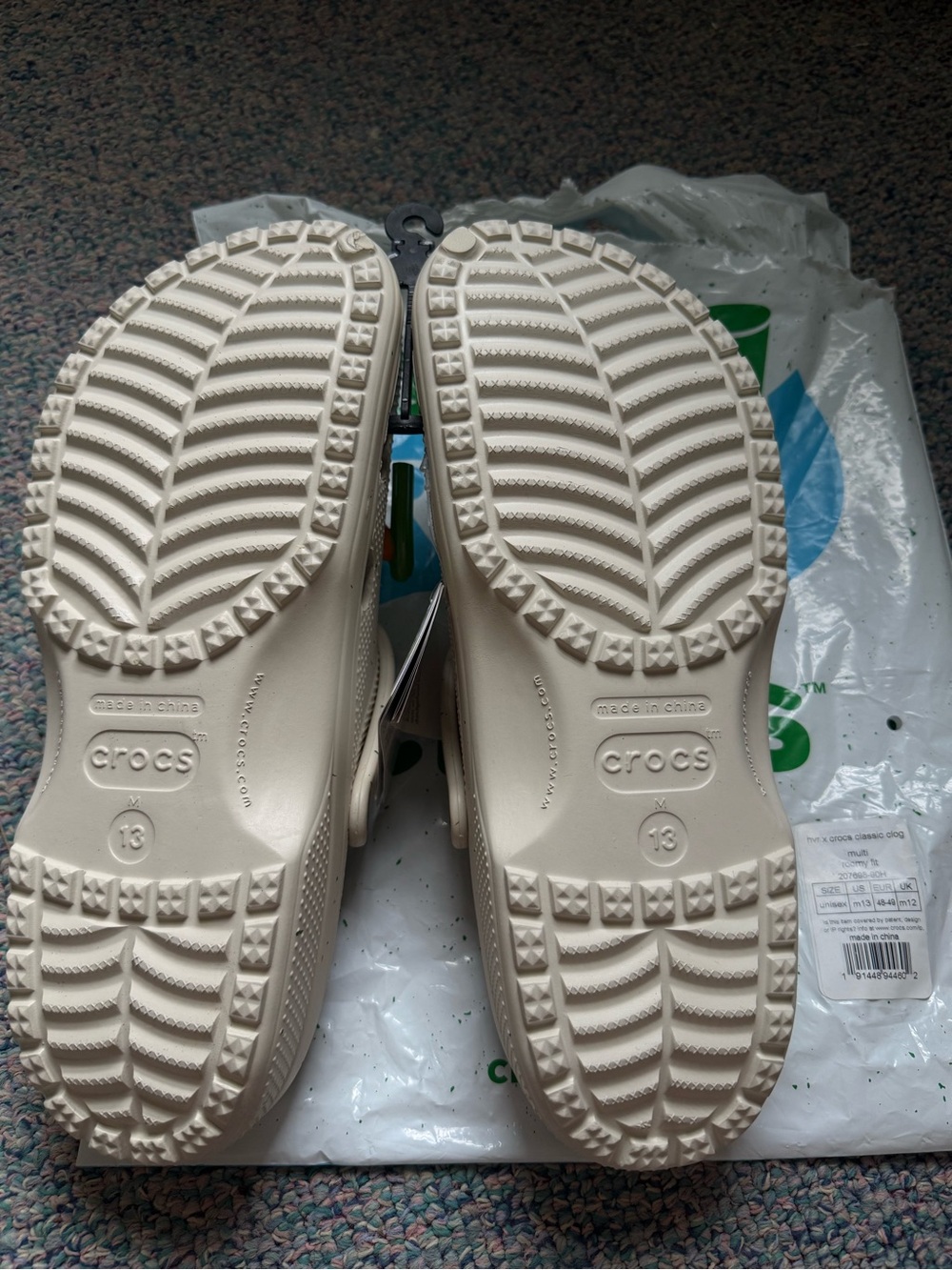 NWT LIMITED EDITION Crocs Classic Clog Hidden X Valley Ranch collaboration - Picture 5 of 6